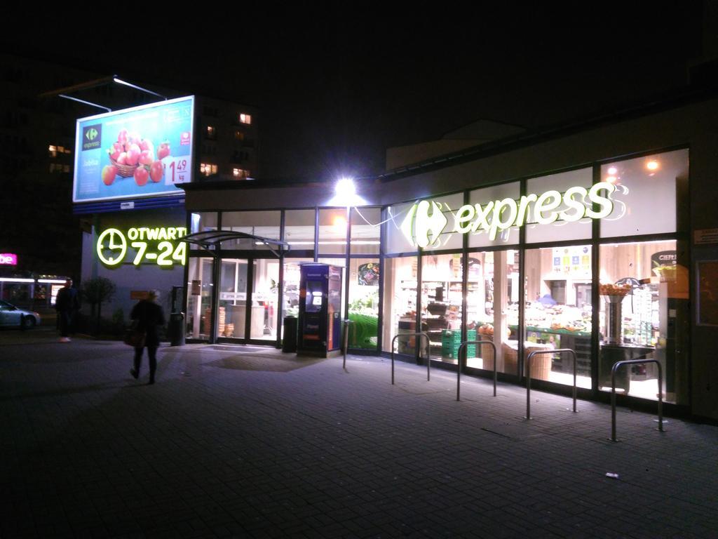 Apartament Salezego Warszawa Exteriör bild
